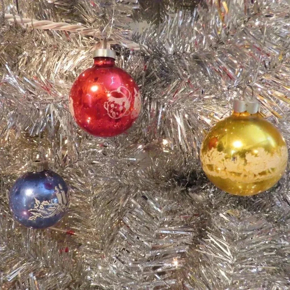 Vintage Glass Christman Ornaments Set of 3 - Picture 1 of 14